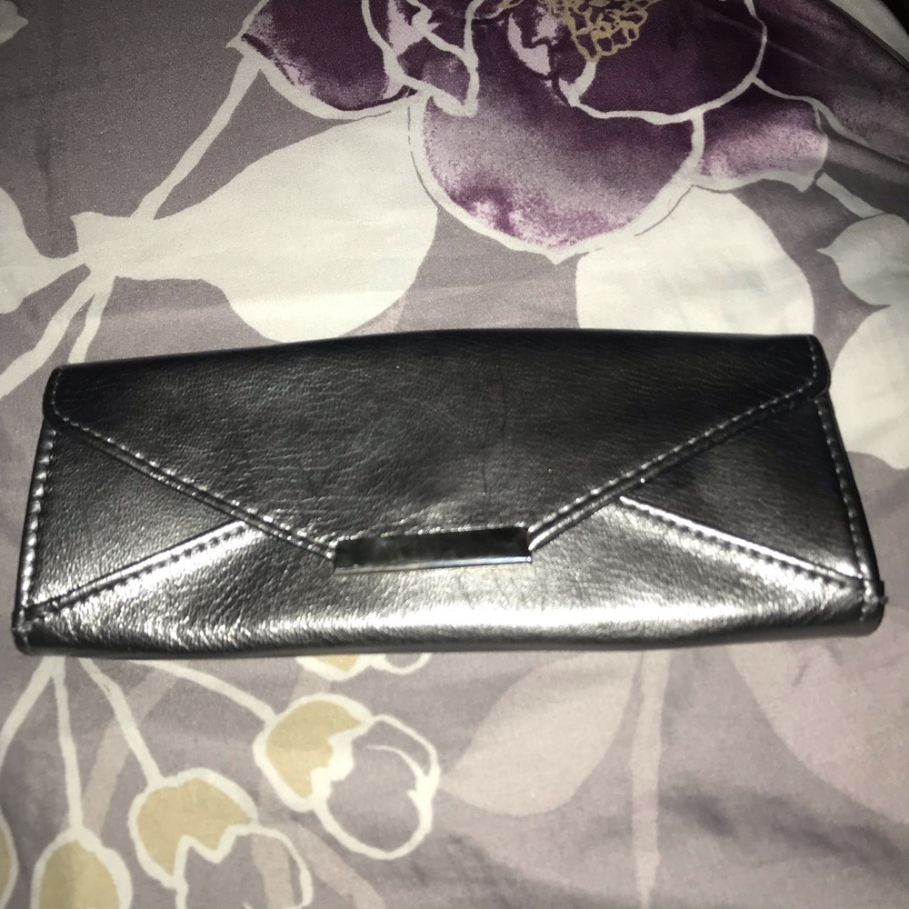 Silver makeup brush pouch